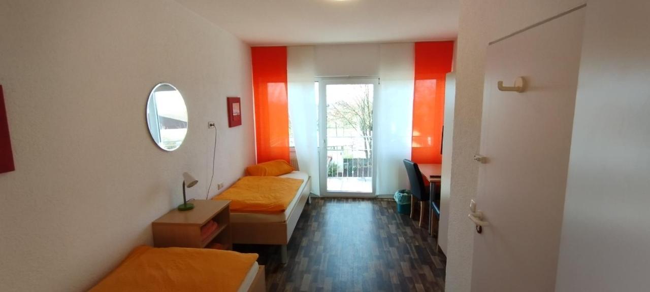 Gaststaette Zur Tribuene Aparthotel Pfungstadt Luaran gambar